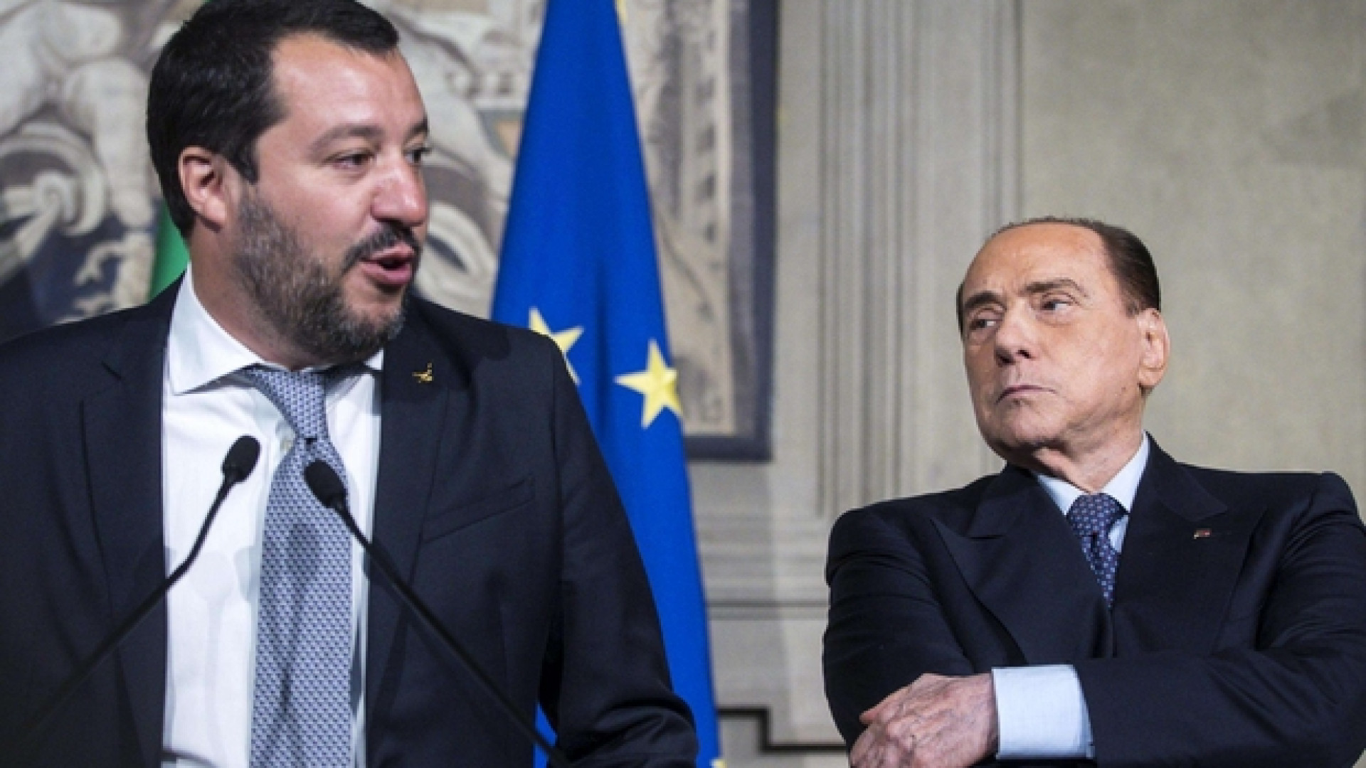 Immagine di Berlusconi fa il passo di lato. «No a veti, ma niente fiducia»