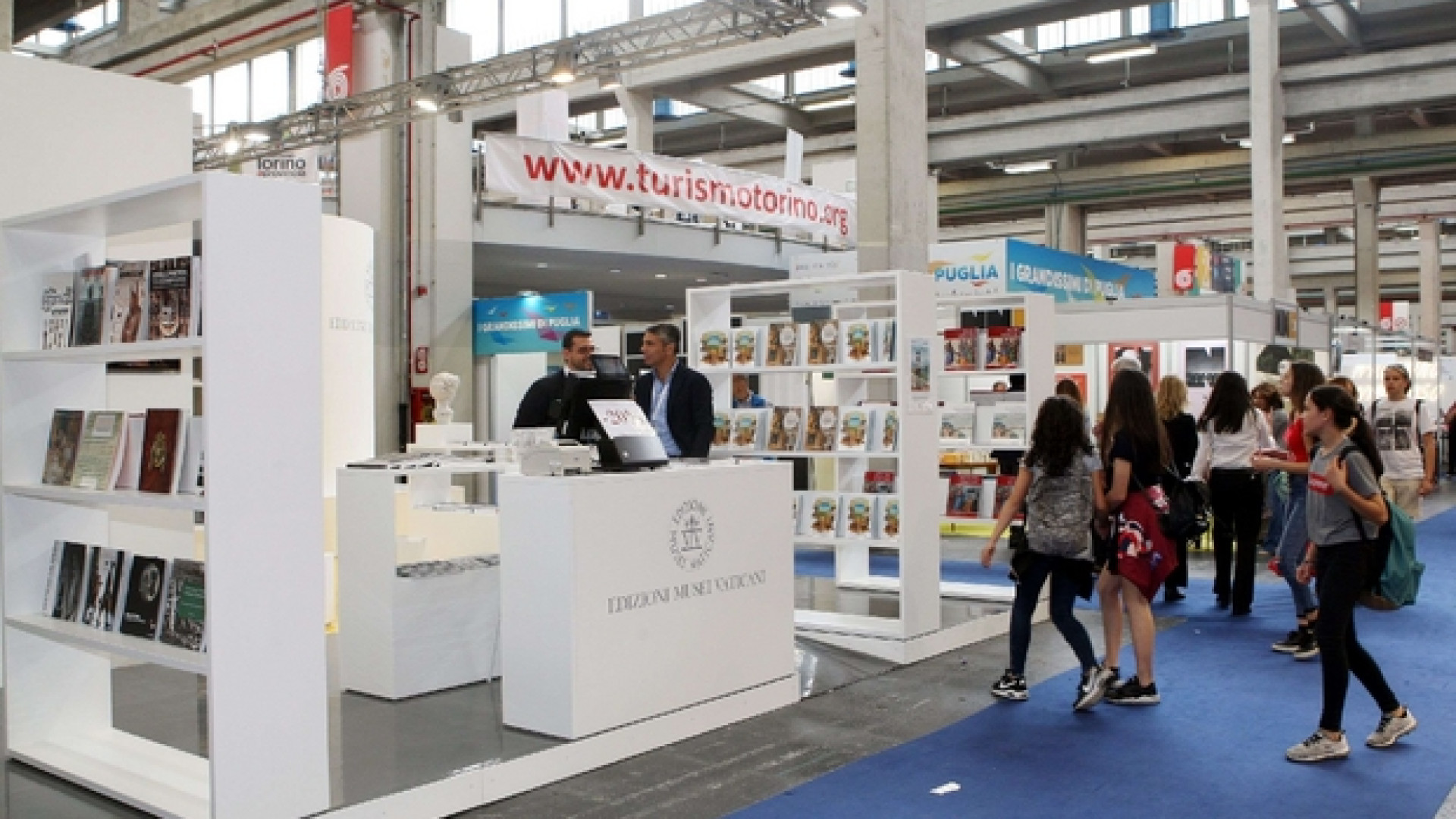 Immagine di Libri, al Salone il successo fa rima con confusione