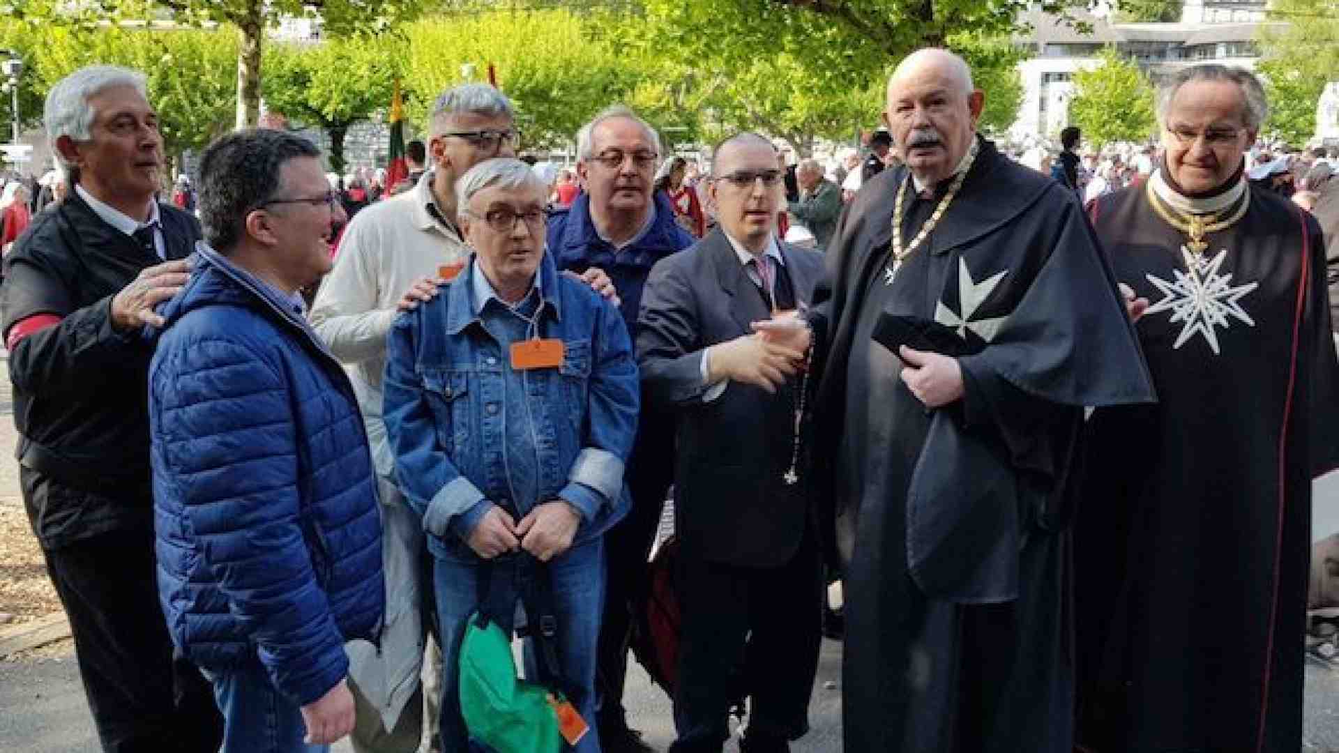 Immagine di Ragazzi e familiari del Cerris in pellegrinaggio a Lourdes