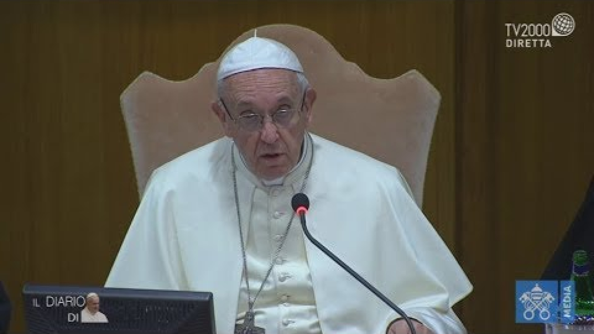 Immagine di Papa Francesco ha aperto l'assemblea dei vescovi / VIDEO