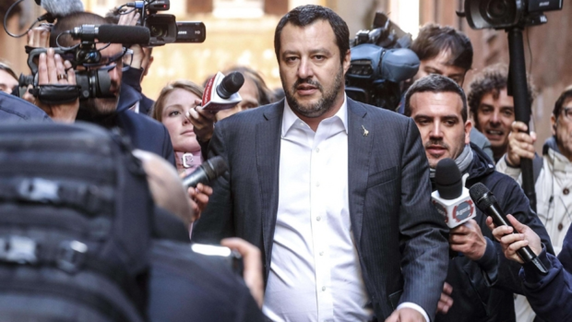 Immagine di Salvini rivendica il Viminale. «Espulsioni e confini sicuri»