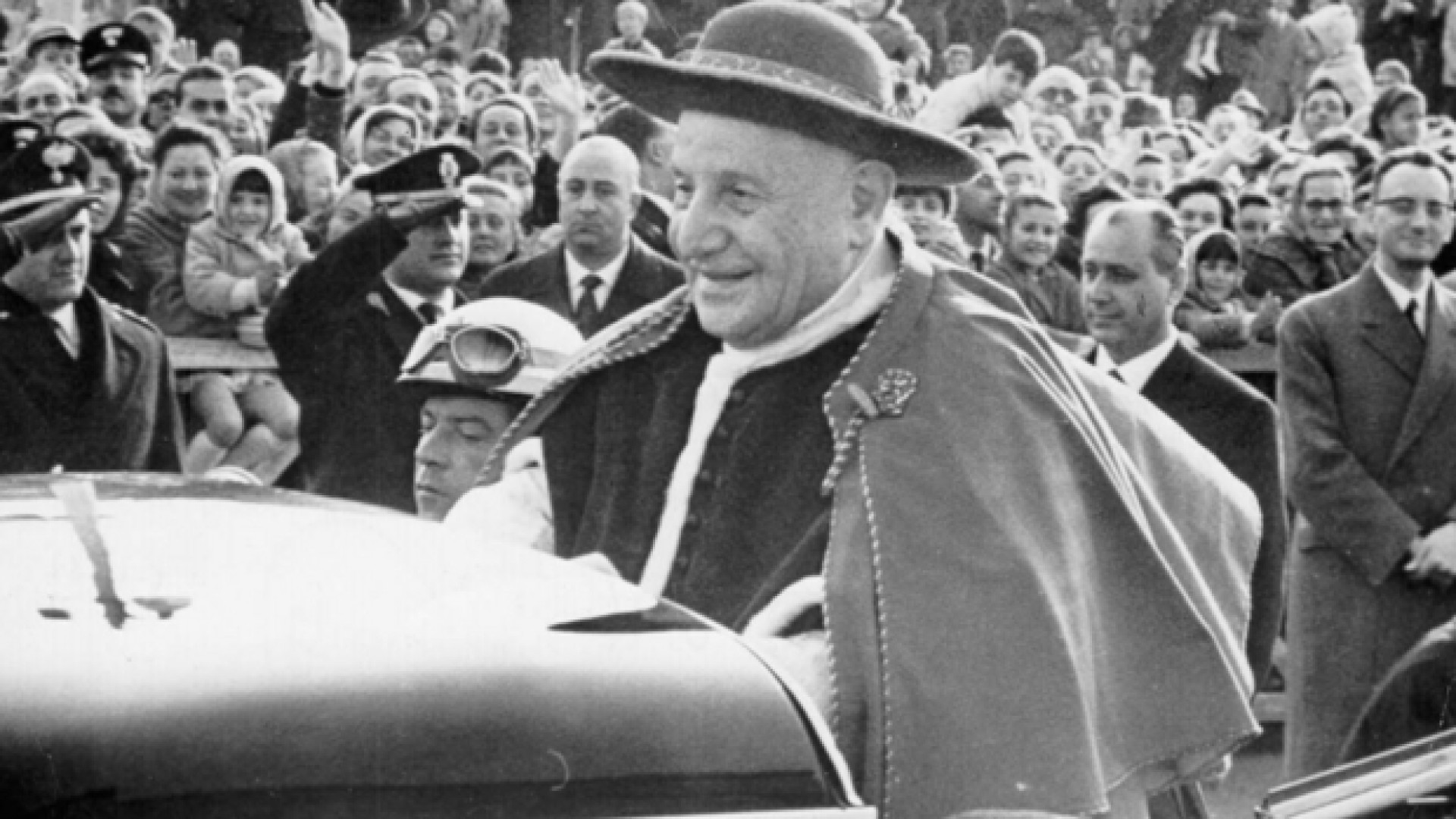 Immagine di Bergamo esulta: «Giovanni XXIII torna da noi». Oggi arriva l'urna