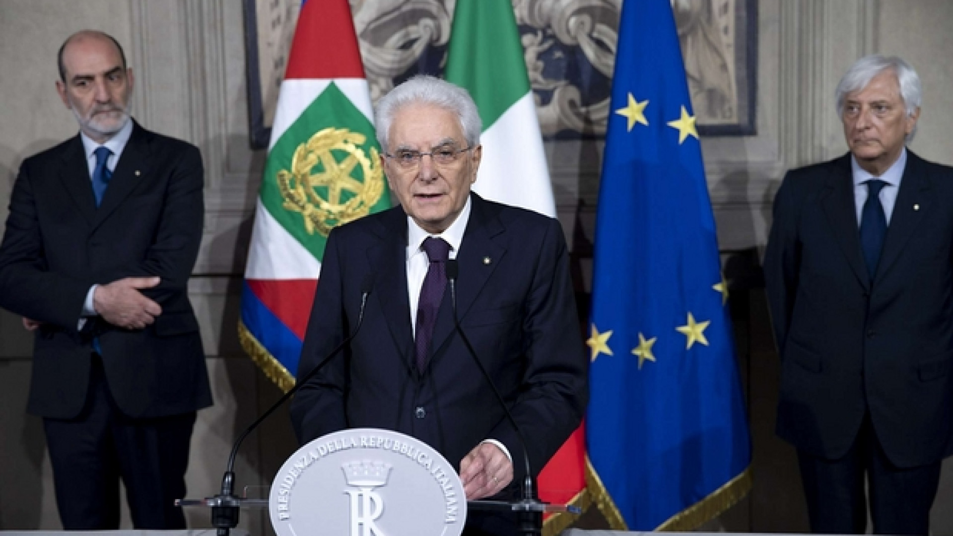 Immagine di «No» del Colle a giochi anti-euro, Conte rinuncia. Di Maio: impeachment