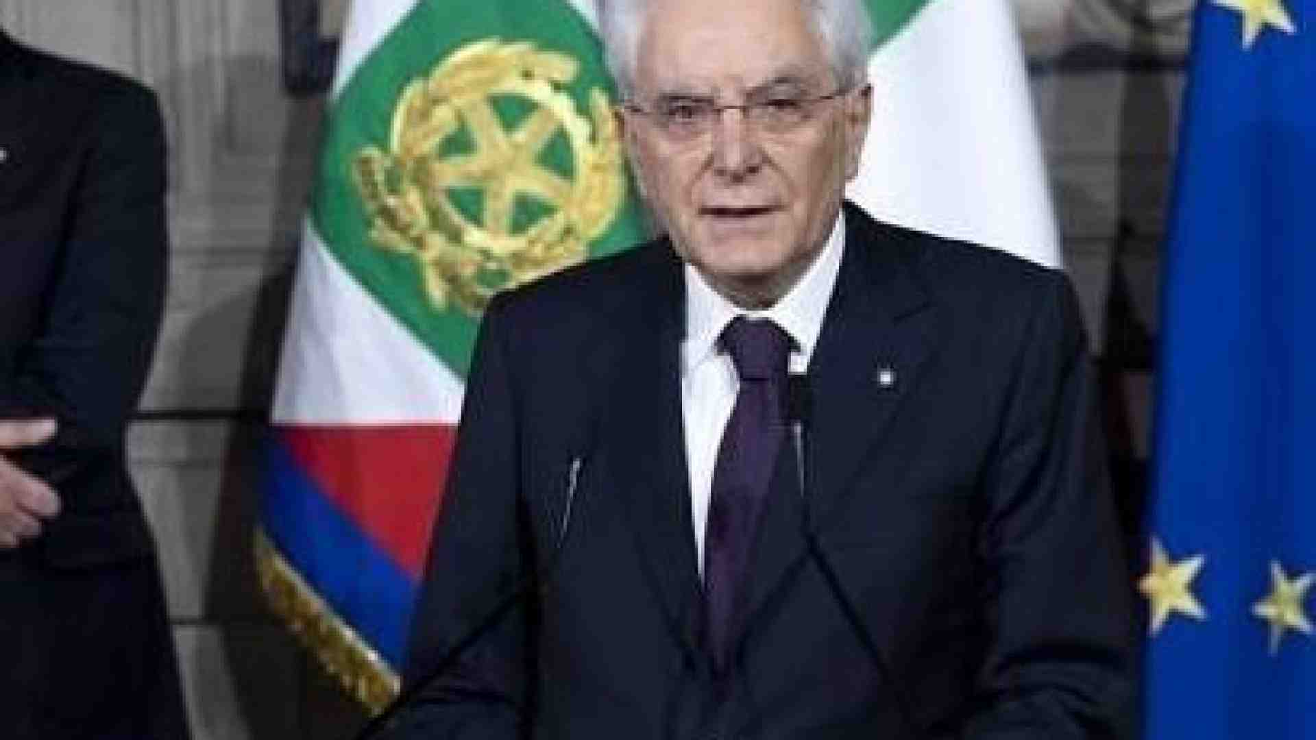 Immagine di Una crisi drammatica e grottesca