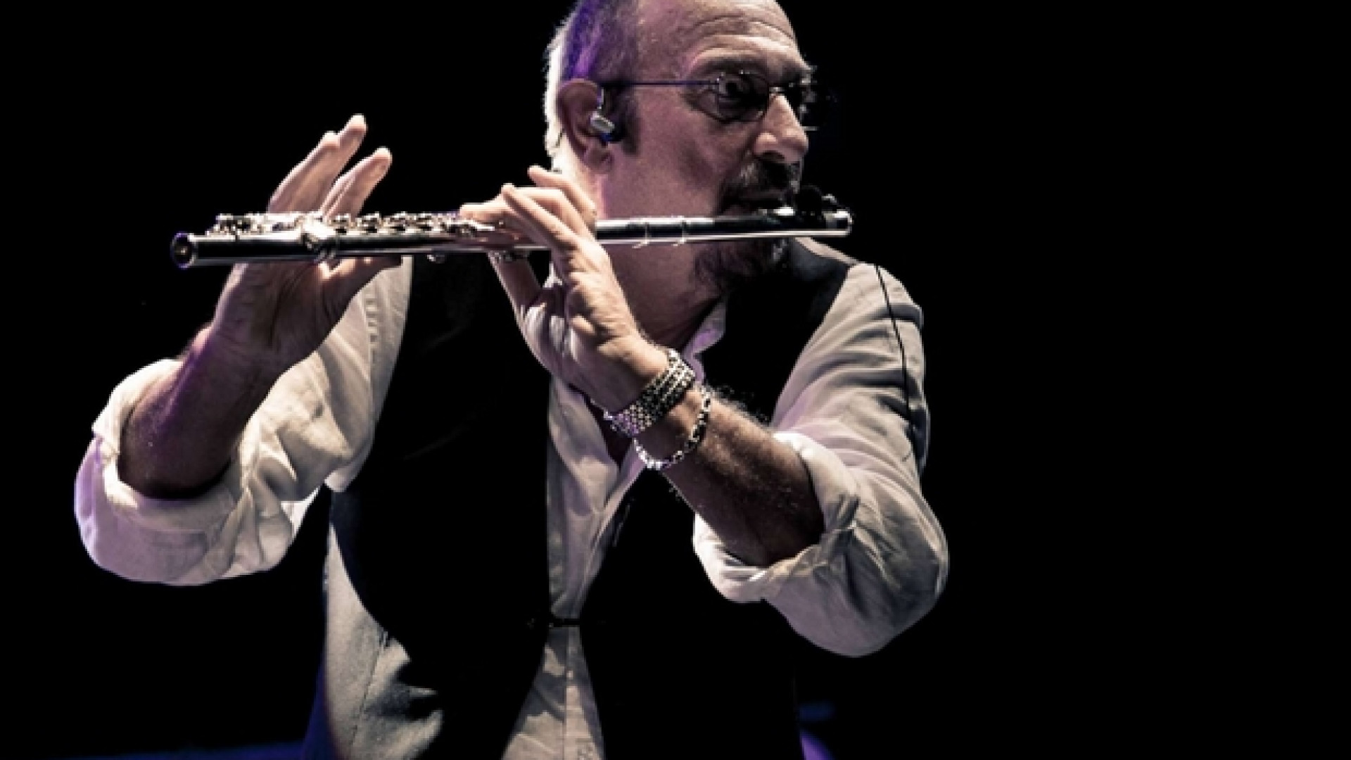 Immagine di Ian Anderson, 50 anni con i Jethro Tull: «Ho fatto di tutto per questo gruppo»