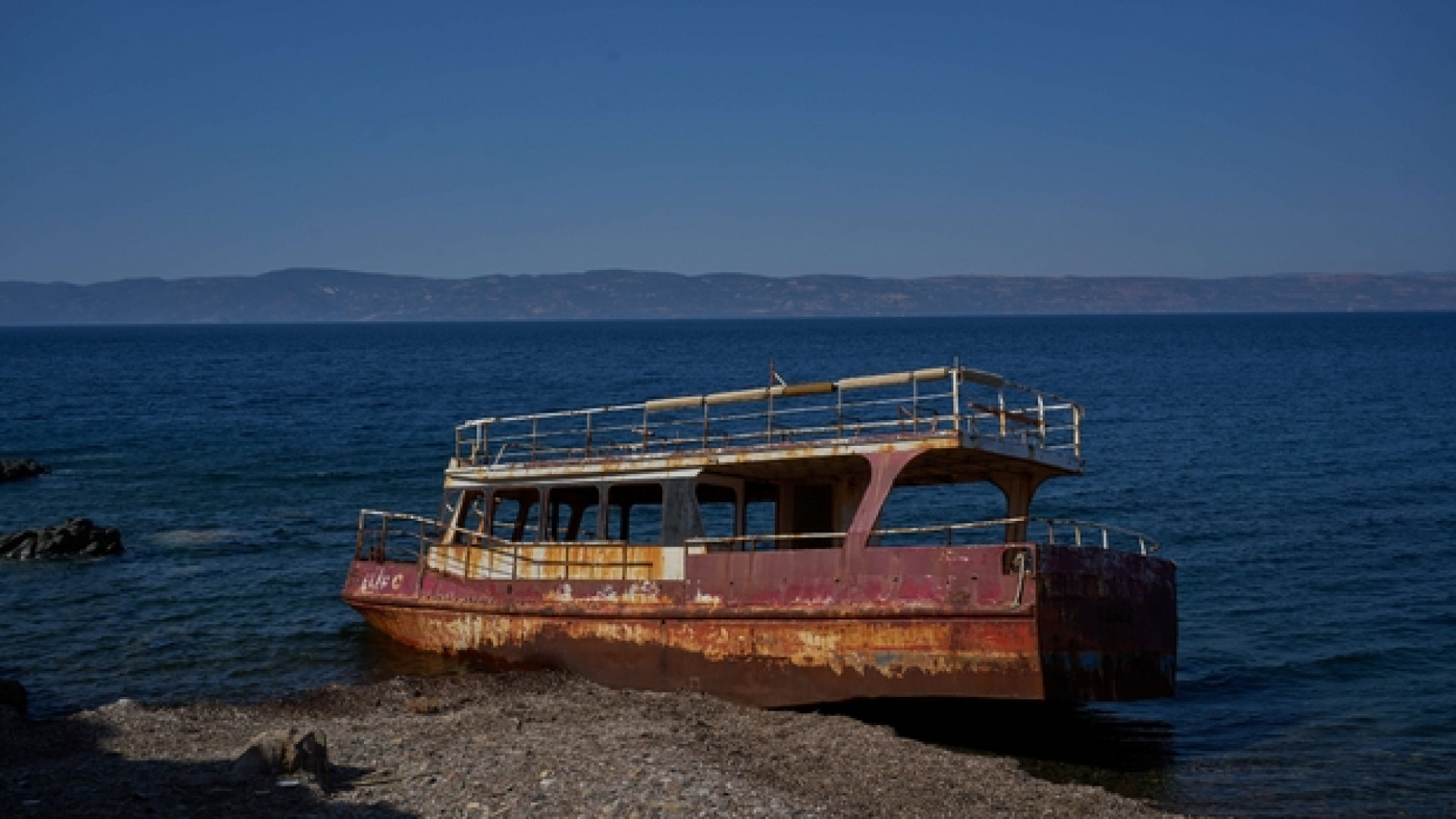 Immagine di Oltre i muri e i conflitti, speranze di rinascita sull'isola di Lesbo
