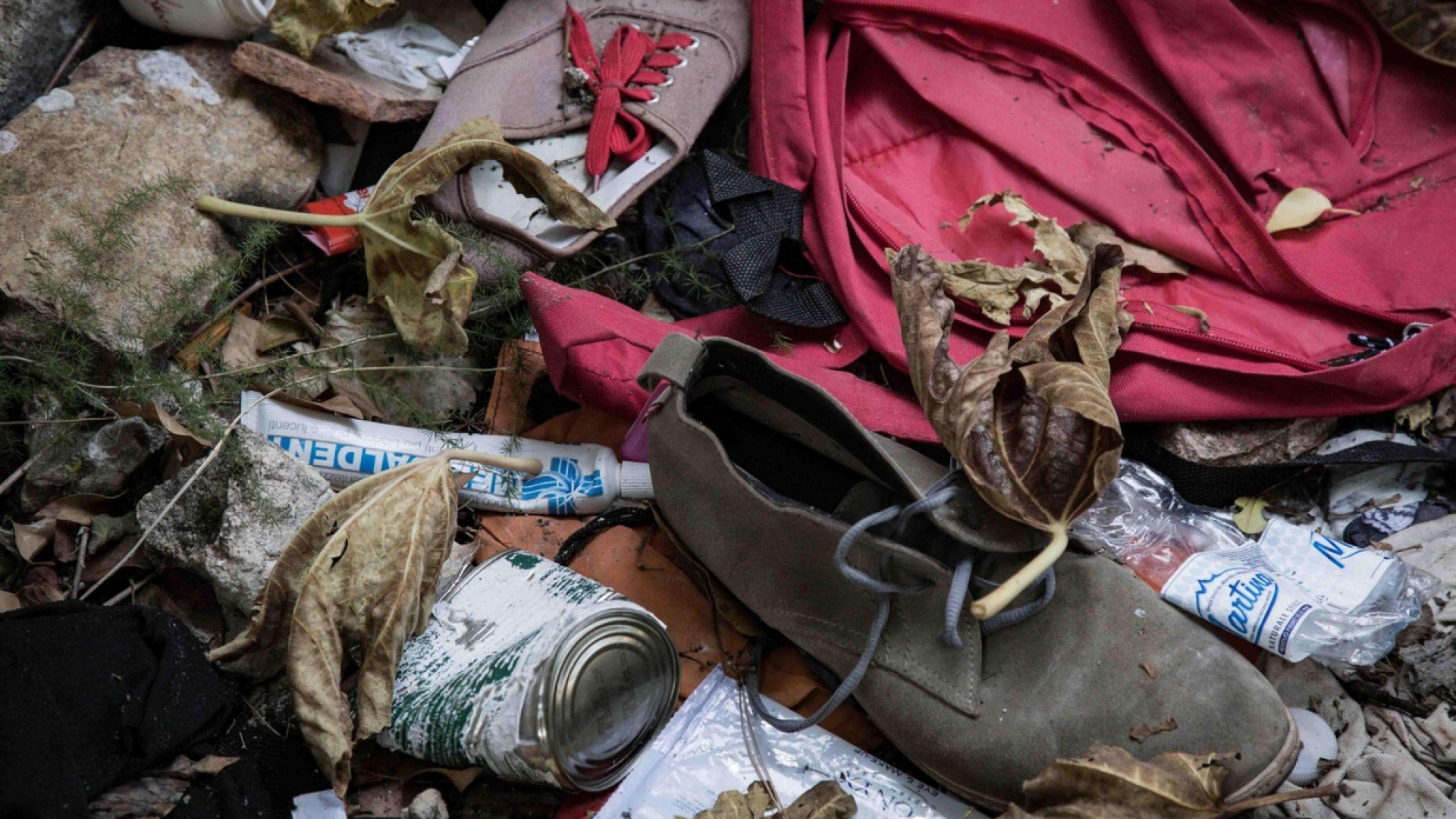 Immagine di Oxfam: la polizia francese maltratta i minori prima di respingerli in Italia