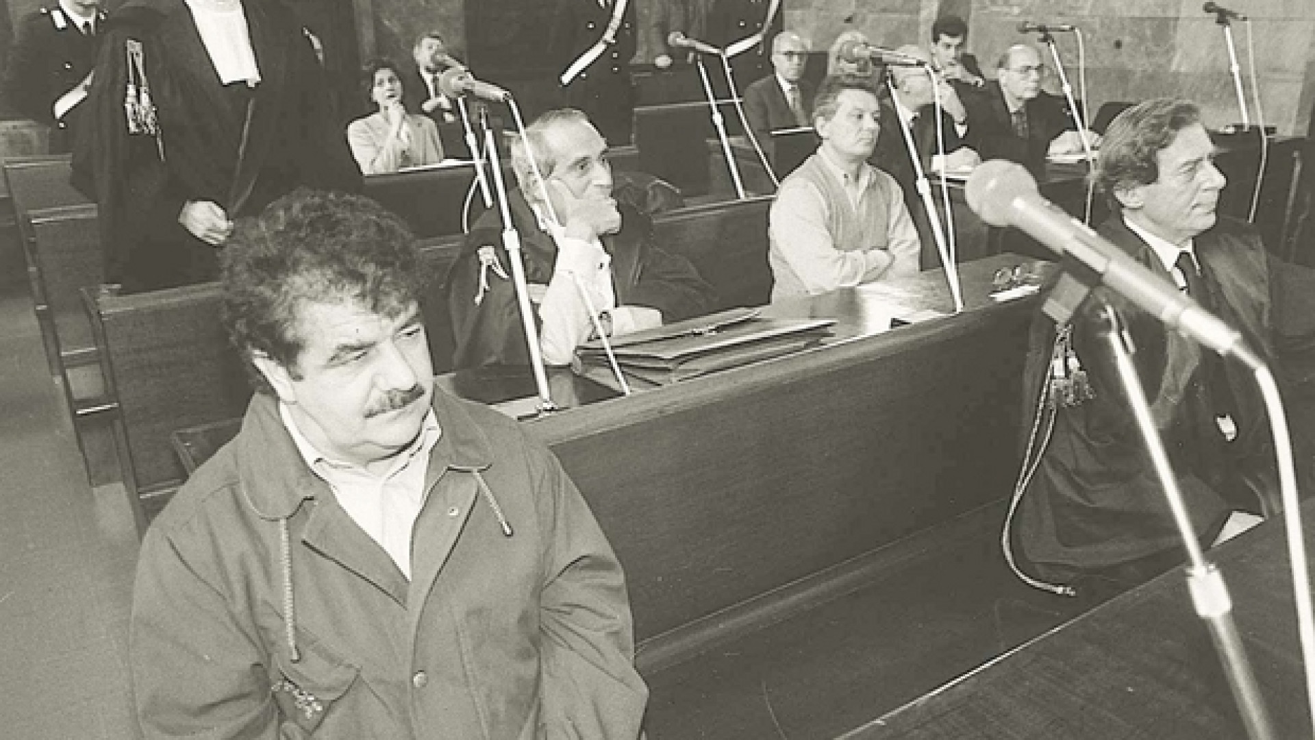 Immagine di 1988 - 16 anni dopo l'omicidio Calabresi l'arresto di Sofri