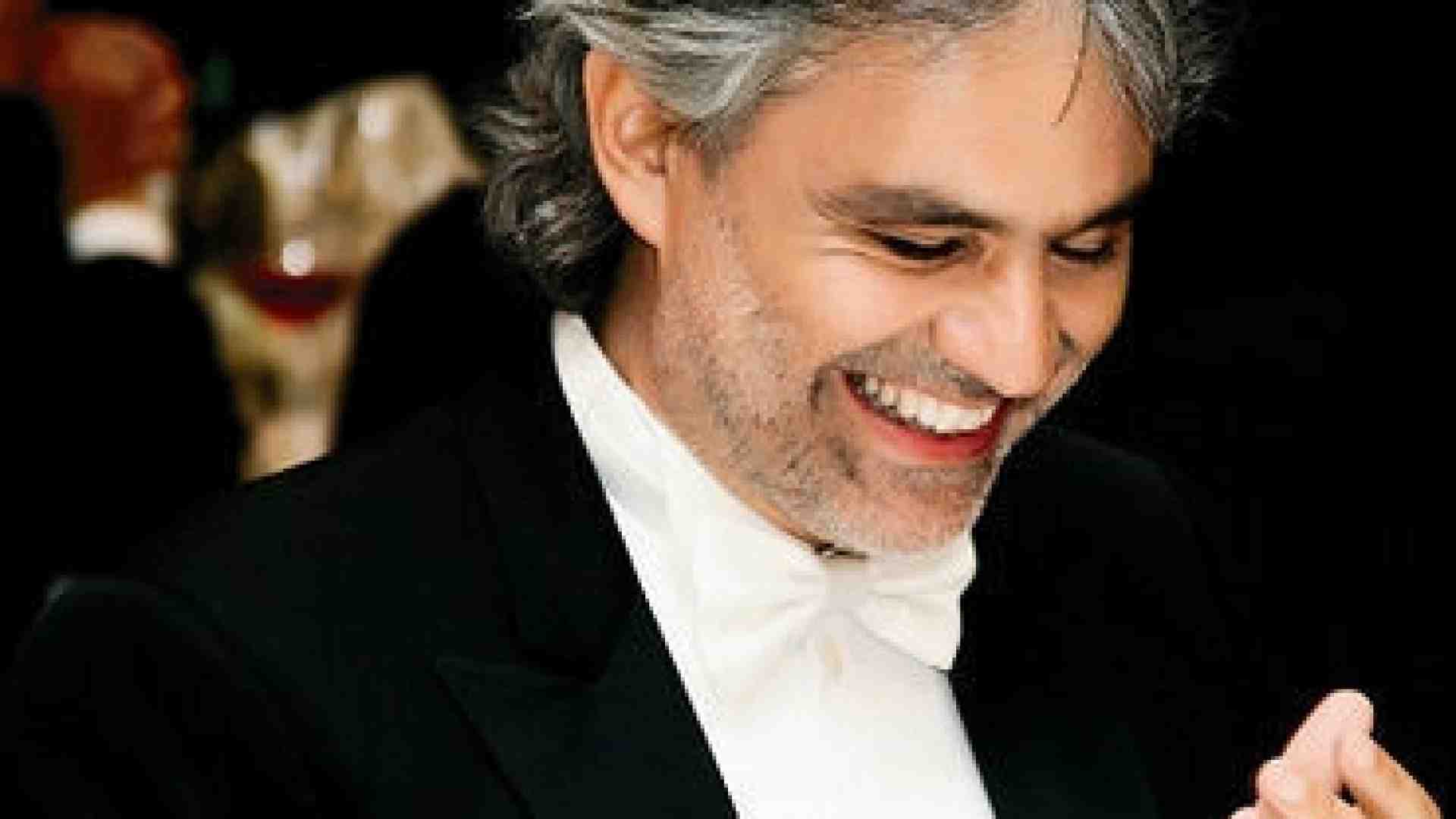 Immagine di Bocelli in Arena per solidarietà