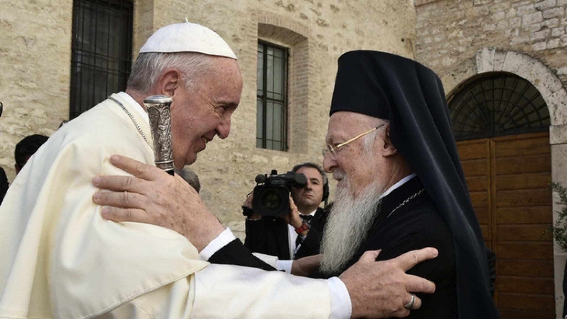 Immagine di Il Papa agli ortodossi: in tante società cristiane la fede è offuscata