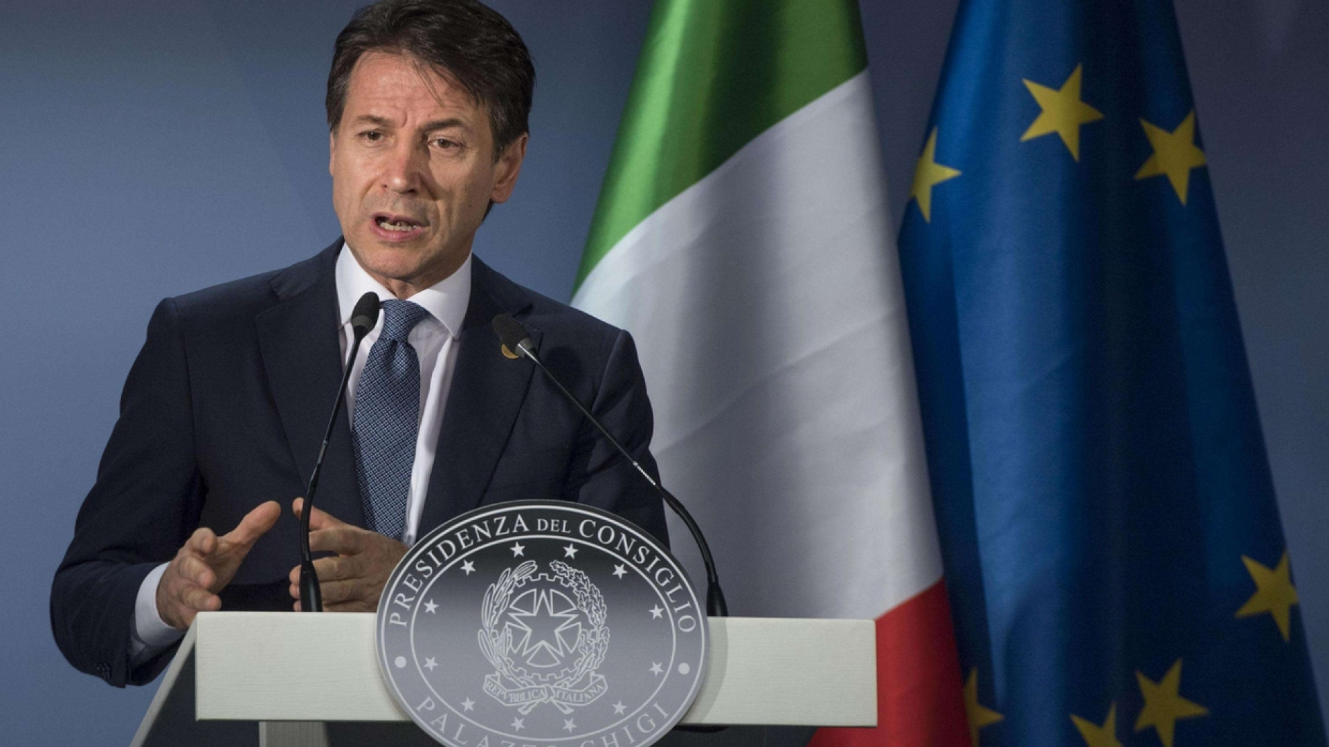 Immagine di Raggiunto l'accordo a 28 sui migranti. Macron: in Francia nessun hotspot