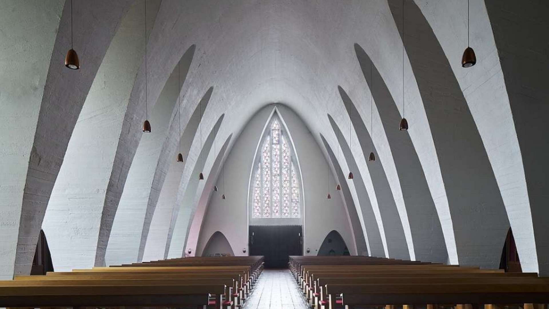 Immagine di Nell'architettura cristiana il sacro è sempre relazione