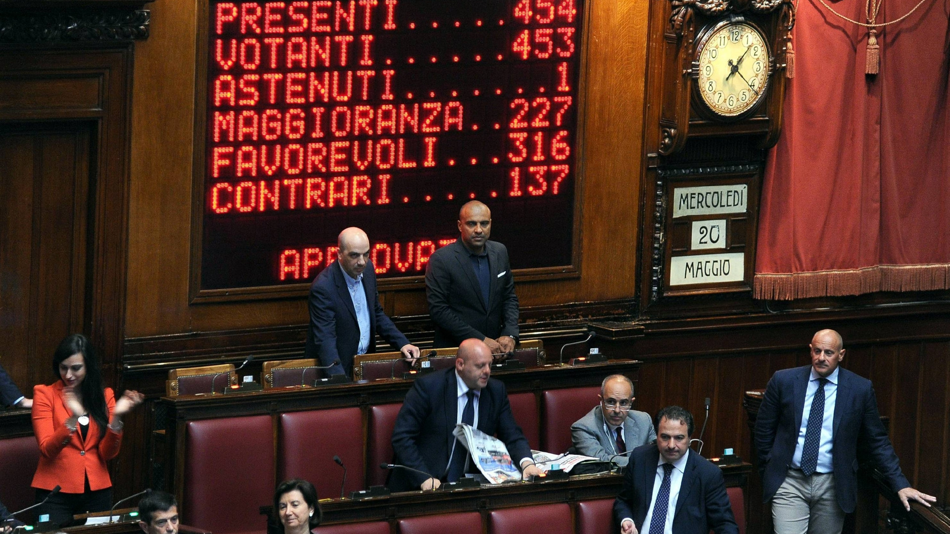 Immagine di Giuste direzioni oltre gli individualismi