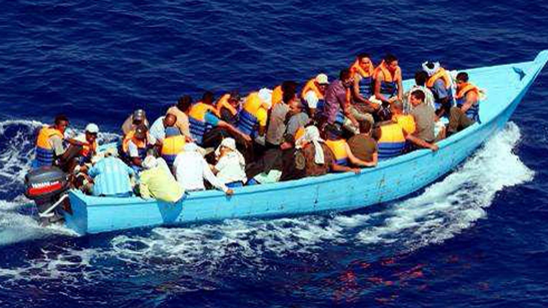 Immagine di Altri 450 lasciati alla deriva. In mare tornano i barconi