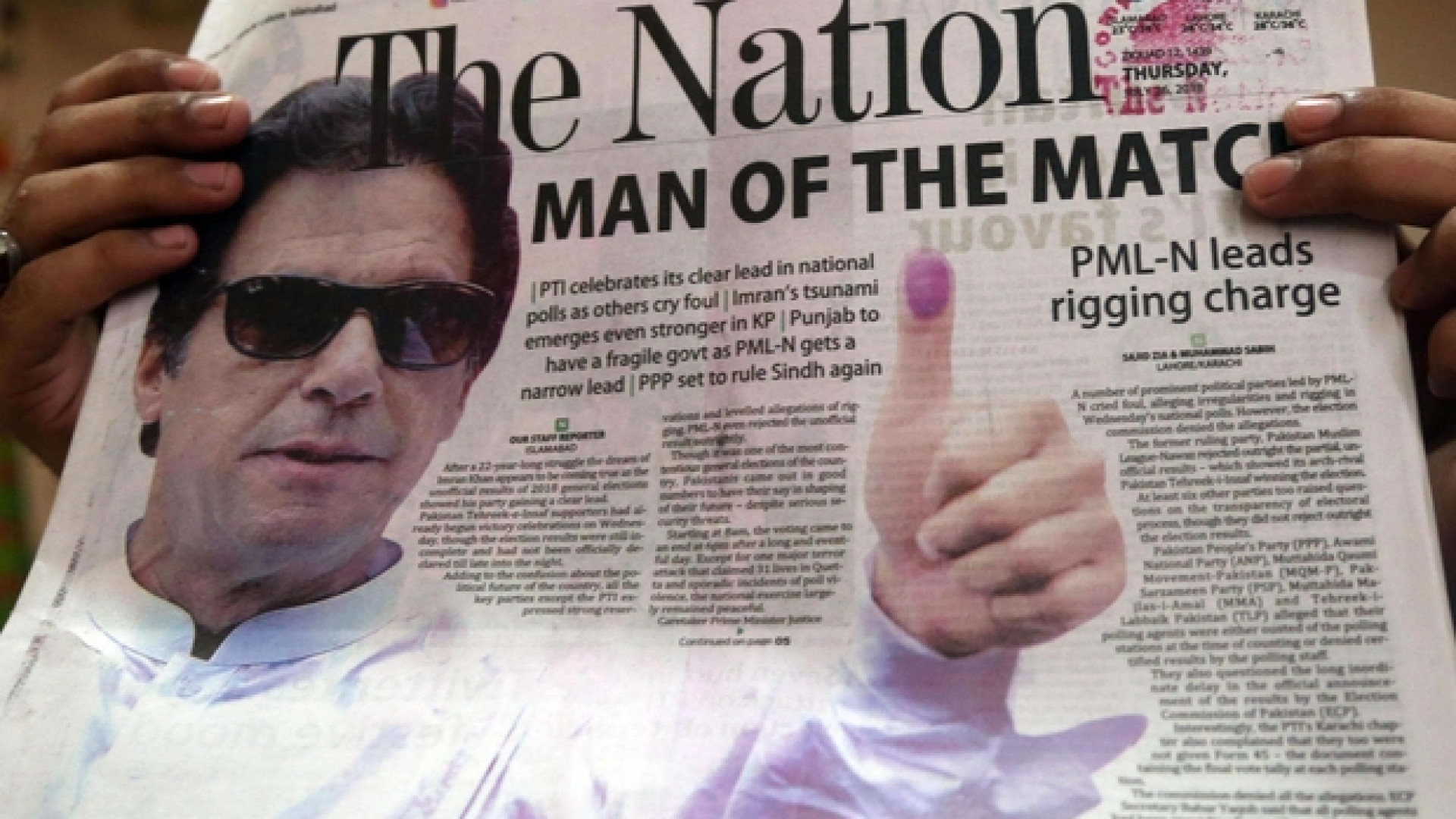 Immagine di Pakistan nel caos dopo il voto: Khan è avanti, denunce di brogli