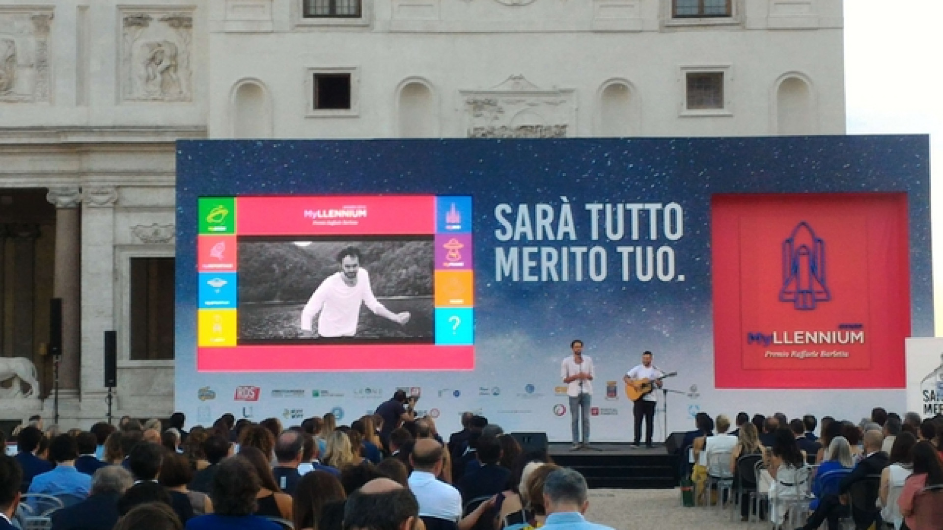 Immagine di Consegnati i premi a 31 giovani