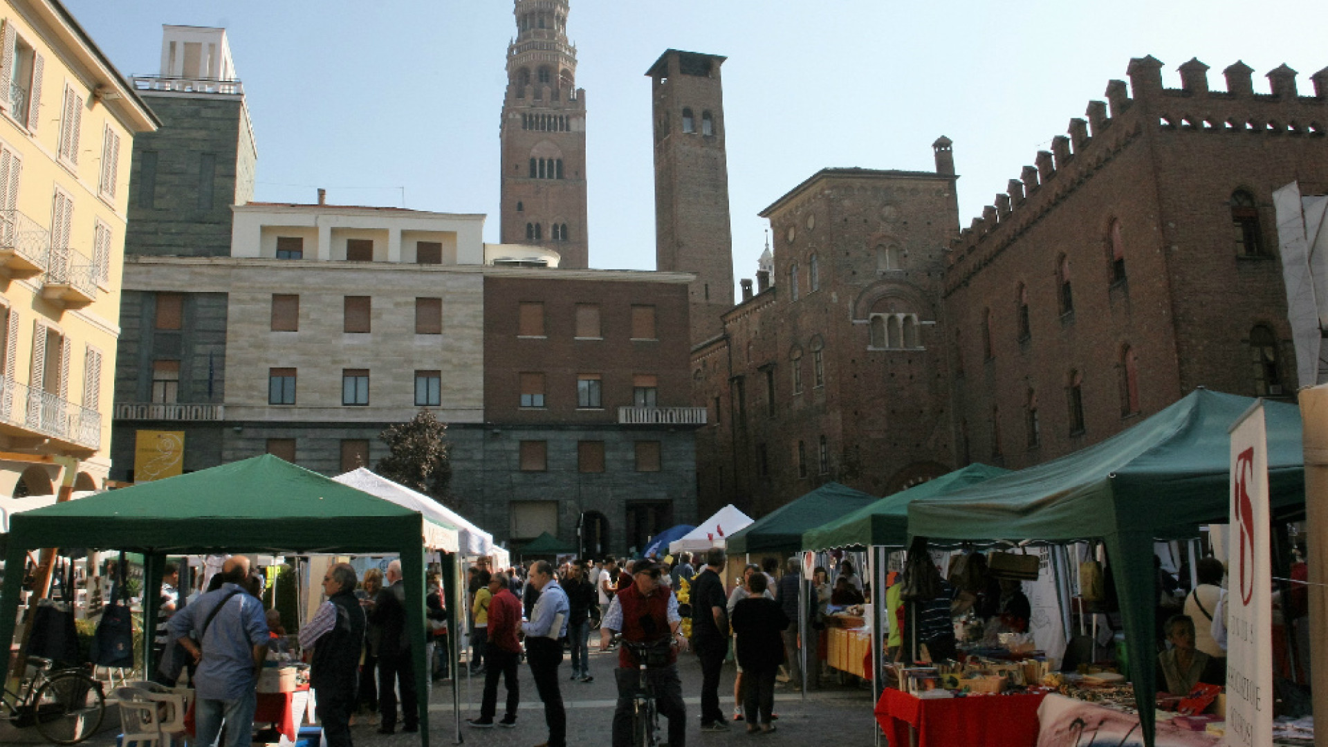 Immagine di Oltre 130 associazioni iscritte e 800 volontari alla Festa del Volontariato 2018 di Cremona