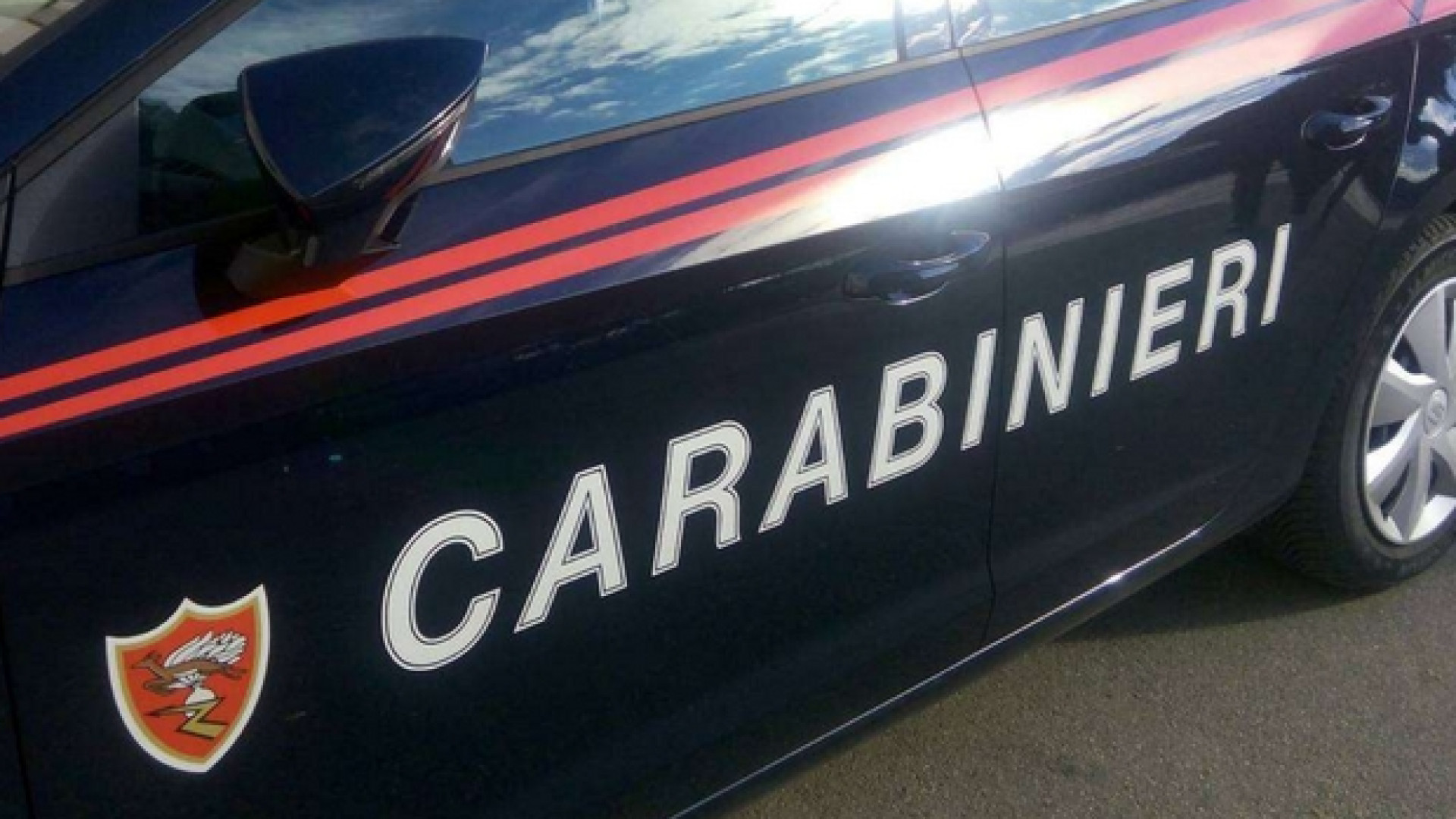 Immagine di Molesta bimba in auto. Prete sospeso da Betori