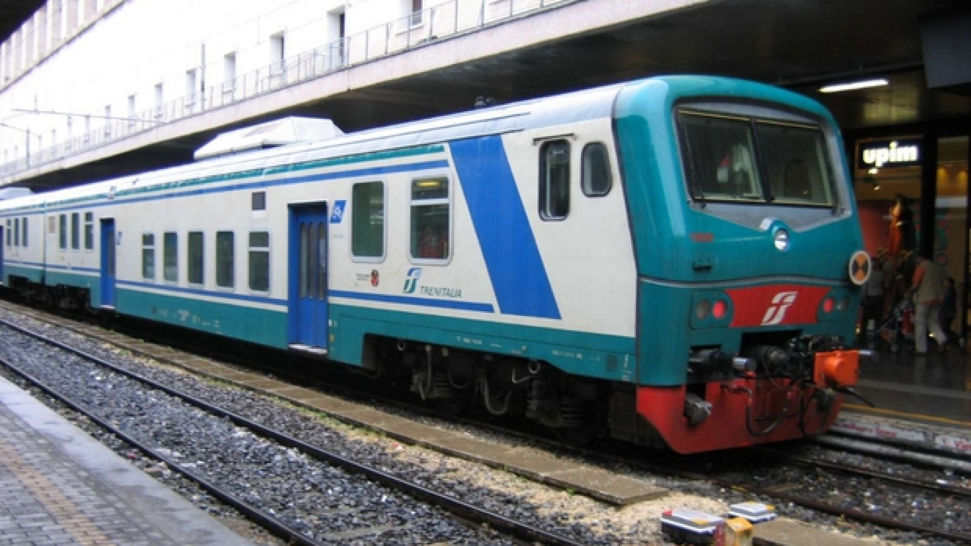 Immagine di Su quel treno inter-etnico in un giorno d'estate
