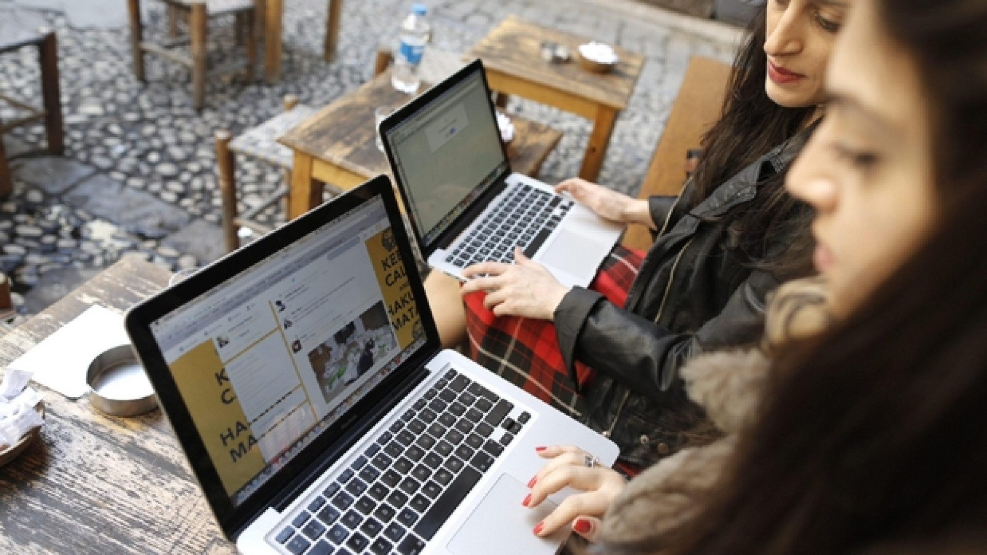 Immagine di Abitare i social network non è mai un gioco da ragazzi
