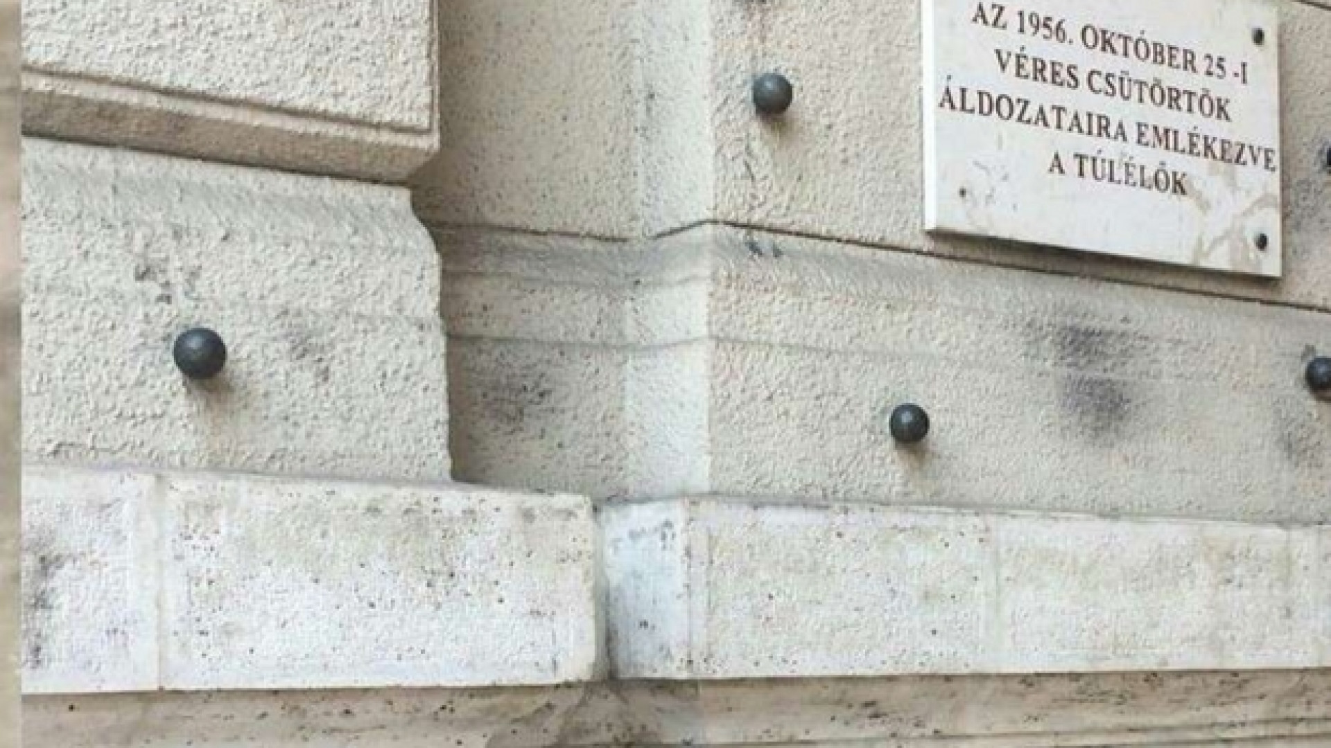 Immagine di Un vecchio spettro s'aggira per l'Europa: la xenofobia