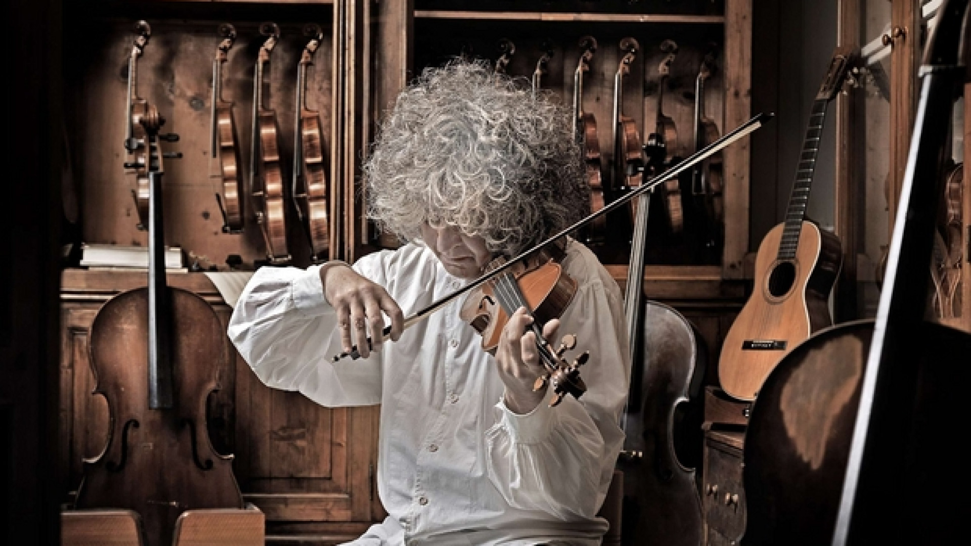 Immagine di Branduardi: «Senza visione non c’è musica. Lo insegna san Francesco»