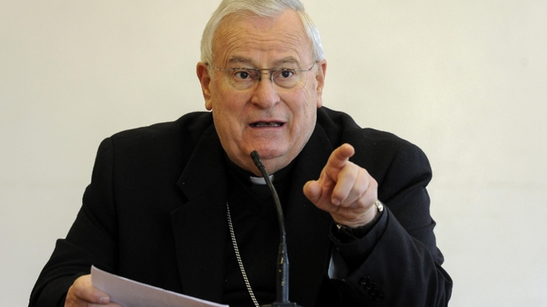 Immagine di Bassetti: risolta l’emergenza con carità. «La Chiesa non resta a guardare»