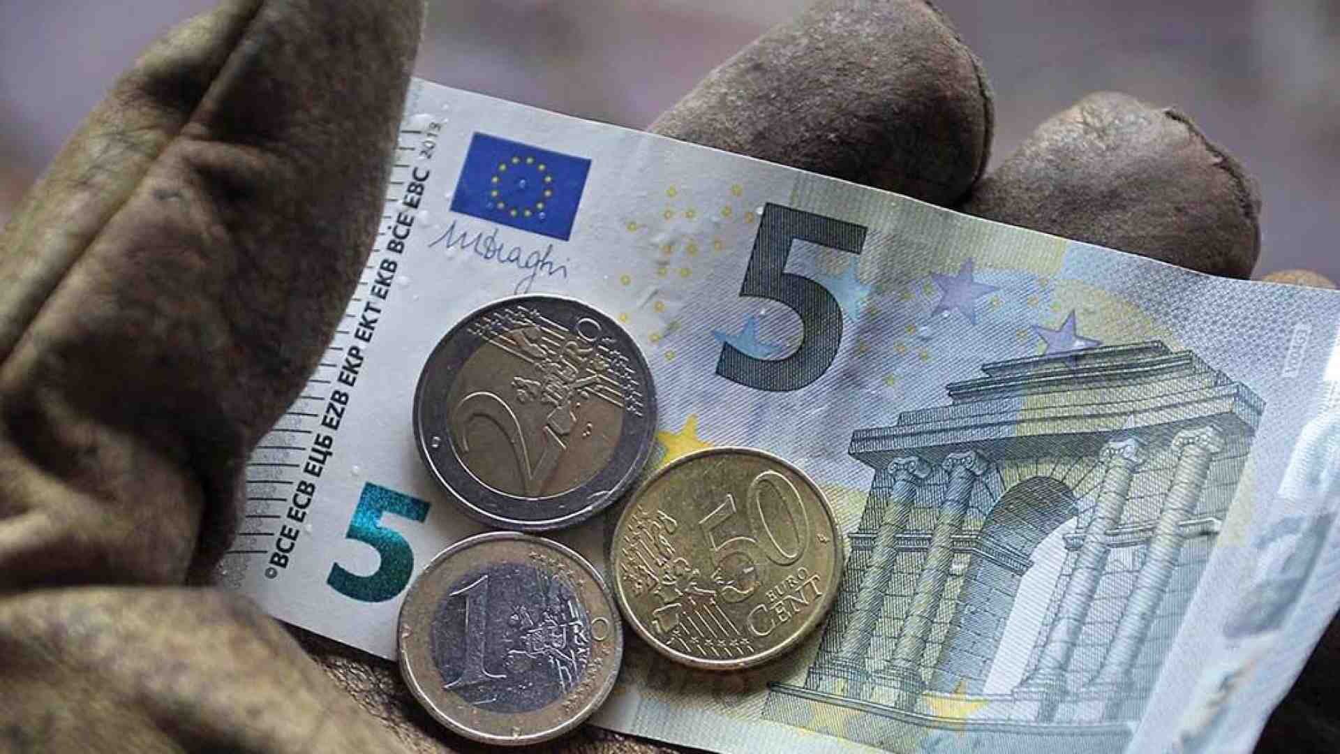 Immagine di Lavorare per stipendi... da fame