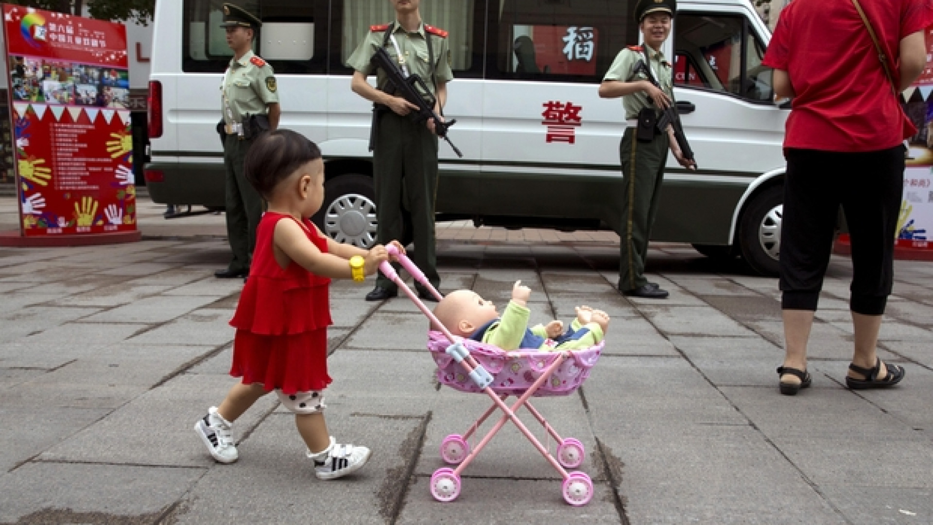 Immagine di La Cina adesso accelera: servono più figli