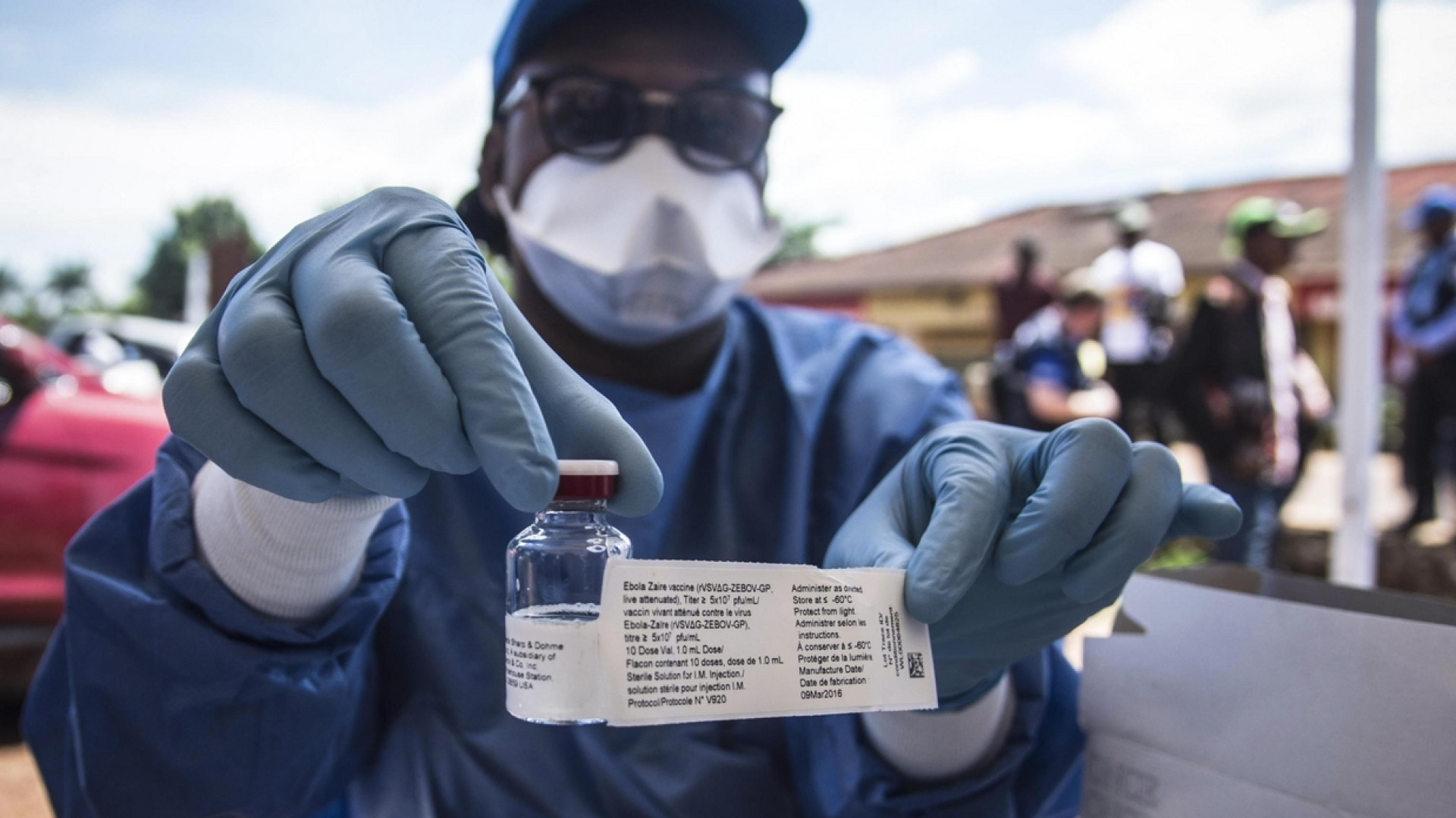 Immagine di La pace e la ricerca medica possono sconfiggere ebola