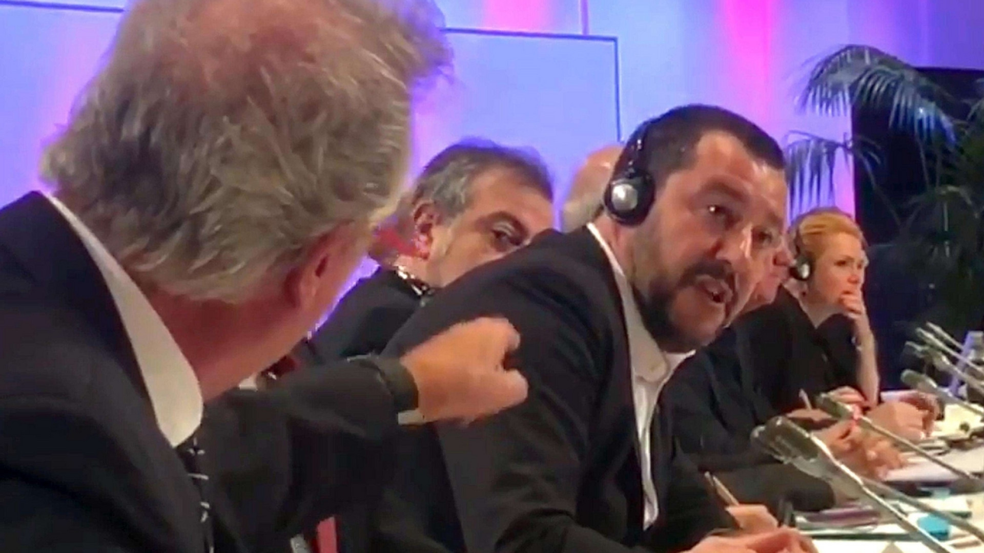 Immagine di Migranti e flussi Ue, è braccio di ferro. Salvini contro tutti