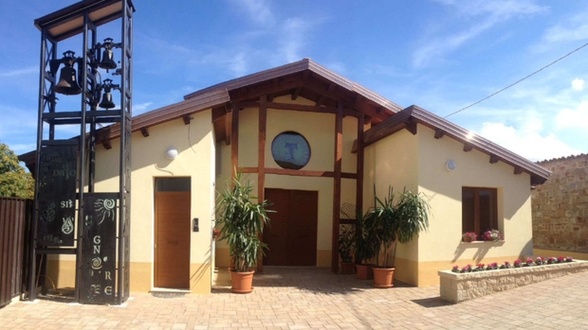 Immagine di Una nuova casa per le clarisse: inaugurato il monastero in legno