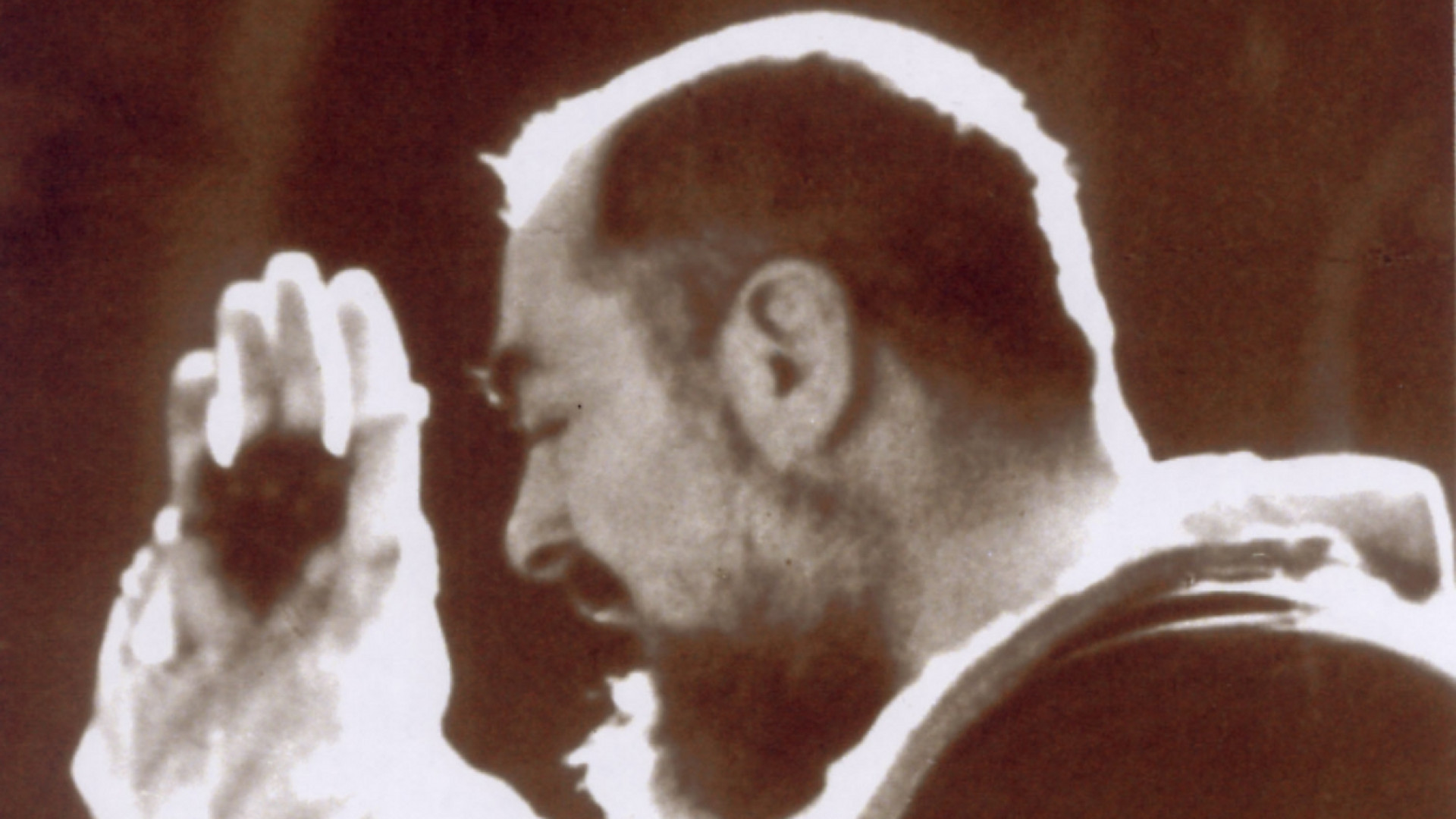 Immagine di Cent'anni fa le stimmate di Padre Pio: quando la scienza si arrende