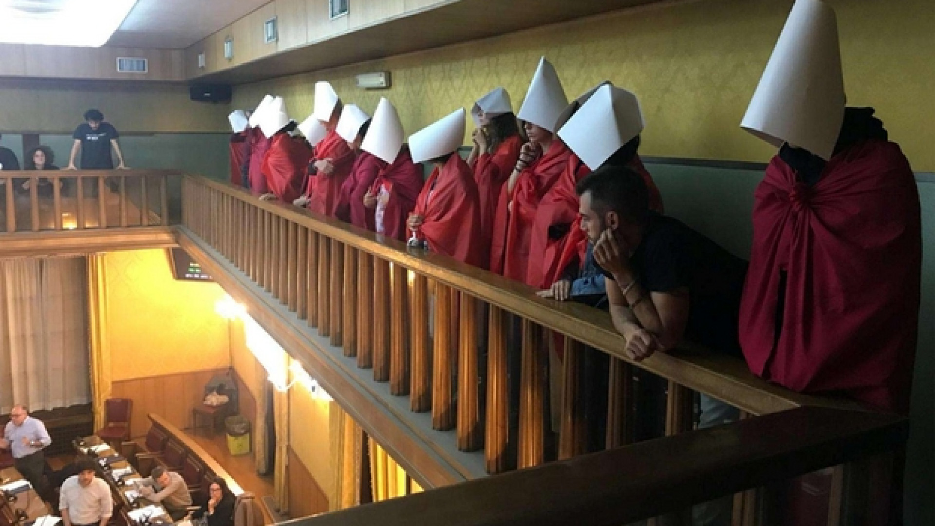 Immagine di Capogruppo del Pd «processata» dal partito per voto anti-aborto