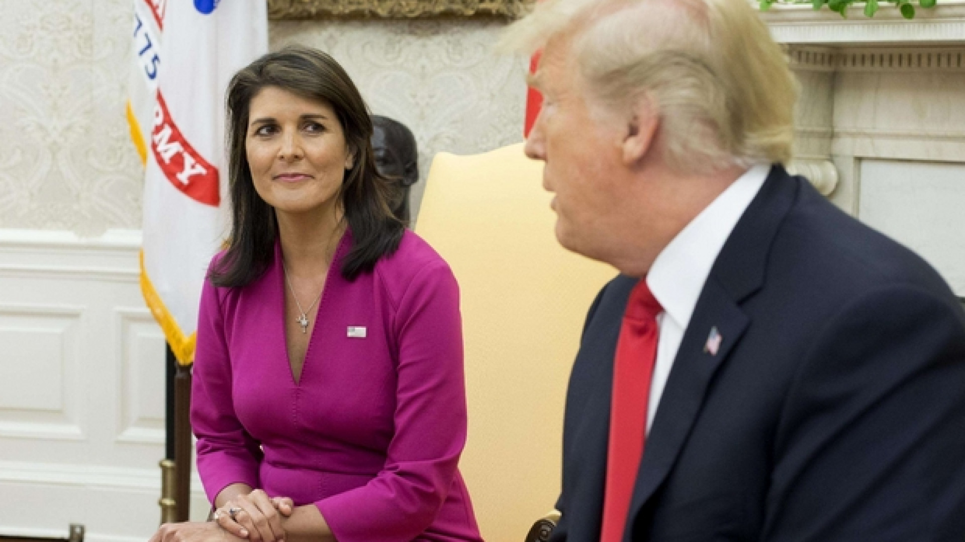 Immagine di Haley saluta Trump e si dimette da ambasciatrice all'Onu