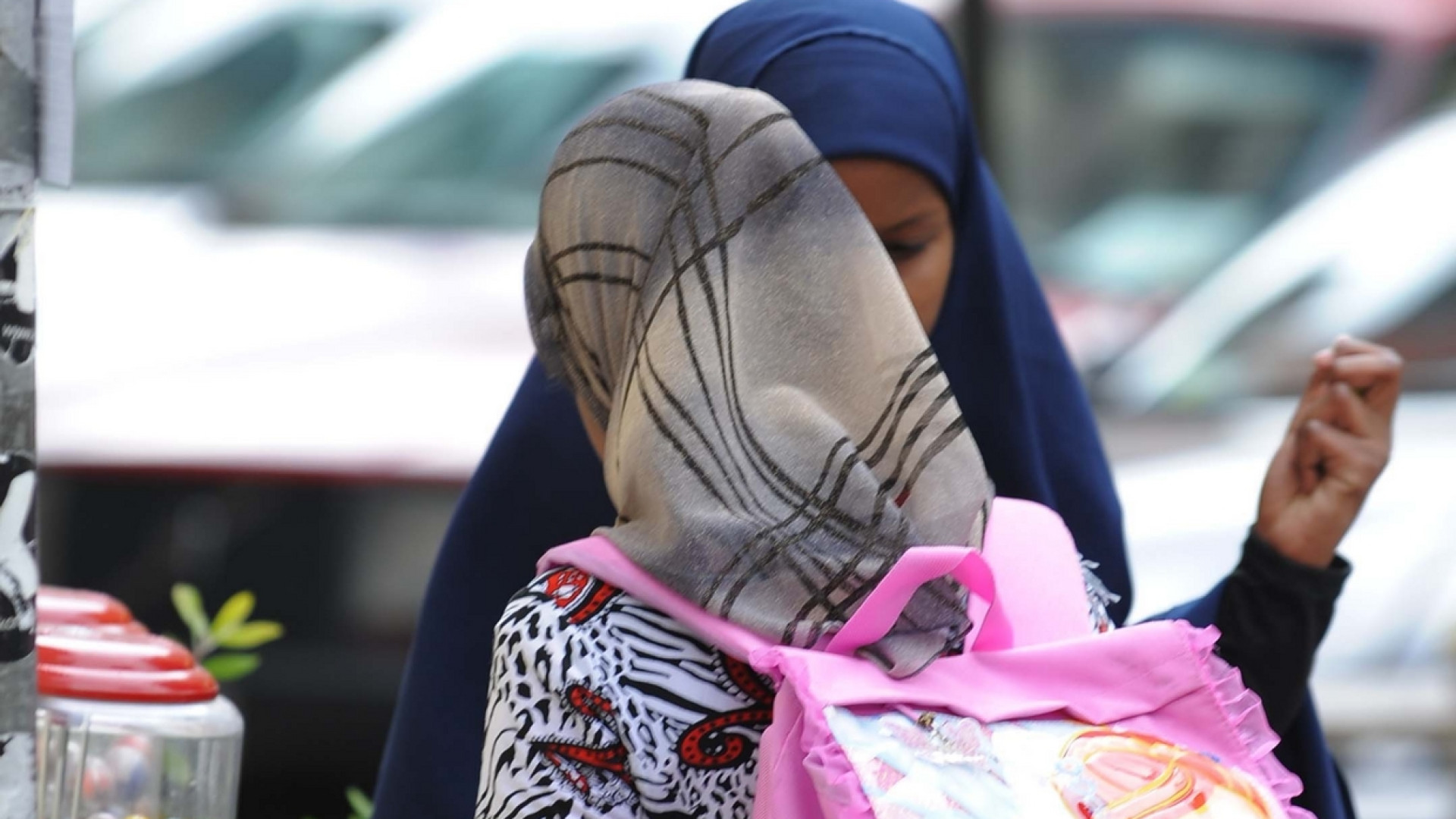 Immagine di Hijab anche per le bambine. Tradizione o costrizione?