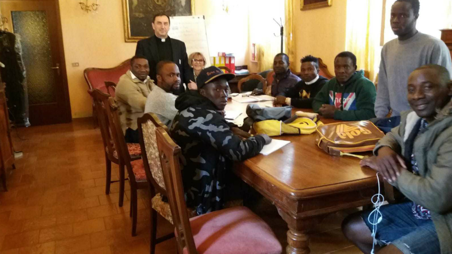 Immagine di Migranti, dopo la stretta è già tempo di sanatoria