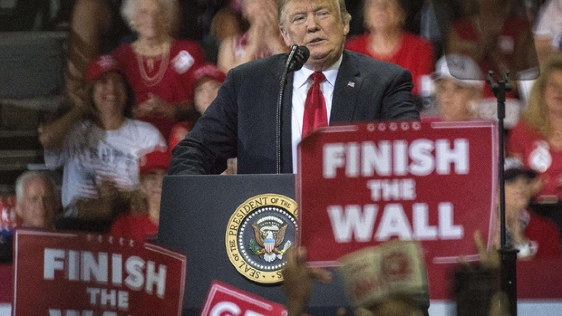 Immagine di Ius soli, Trump insiste: «Deciderà la Corte Suprema»