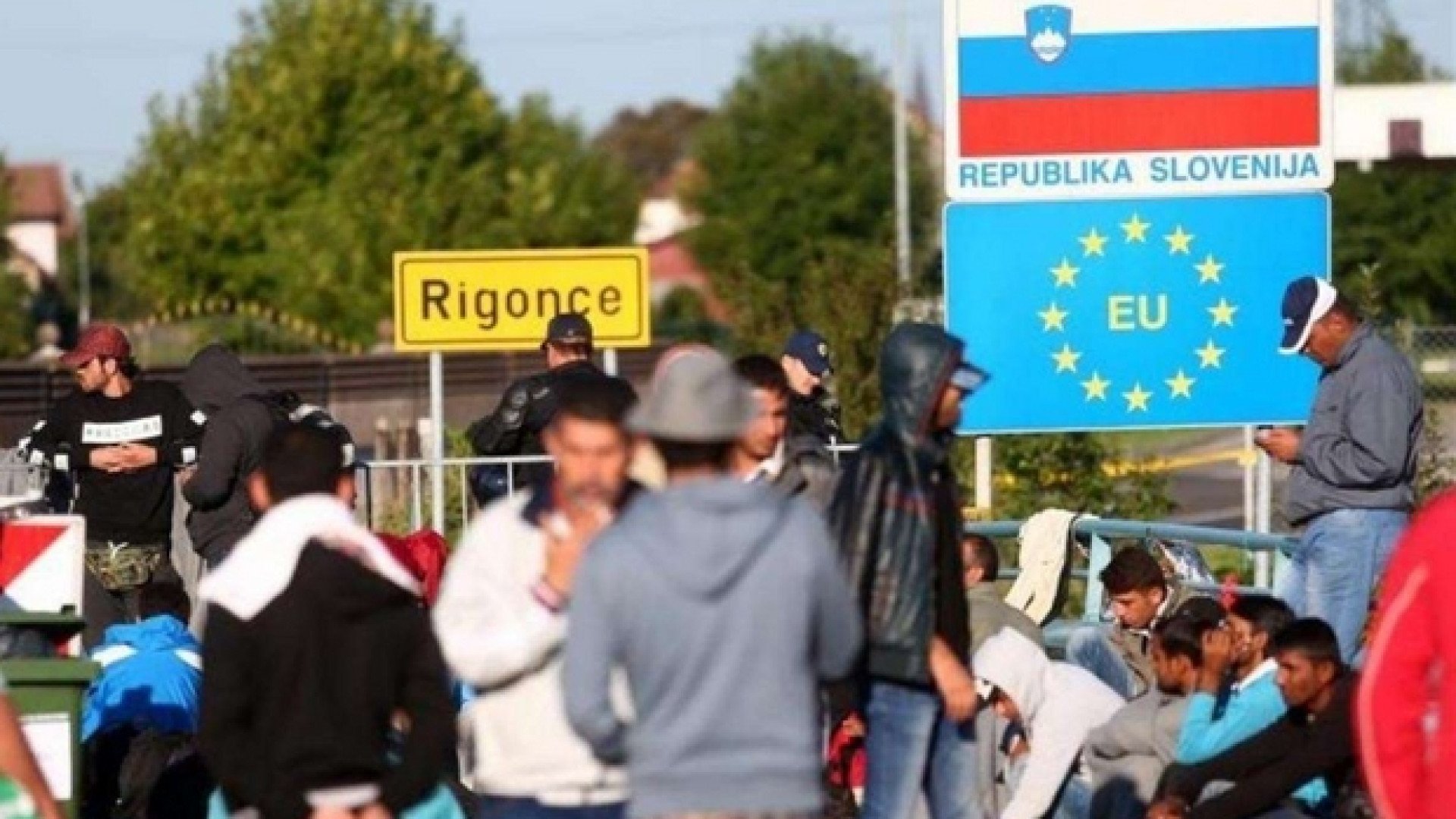 Immagine di La denuncia: migranti respinti in Slovenia. Il Viminale: tutto regolare