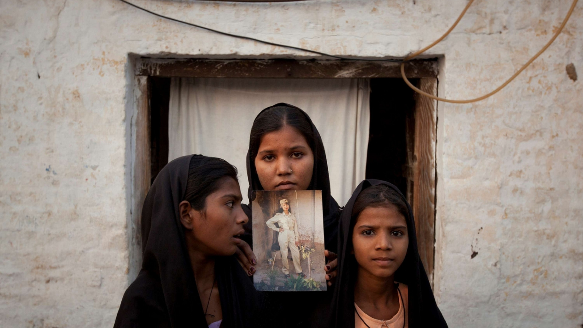 Immagine di Asia Bibi: «Grazie a tutti, aiuto prezioso». Pronta a partire per l'Occidente