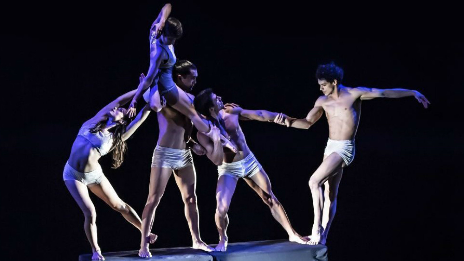 Immagine di Se lo sport va a teatro: in scena i Kataklò