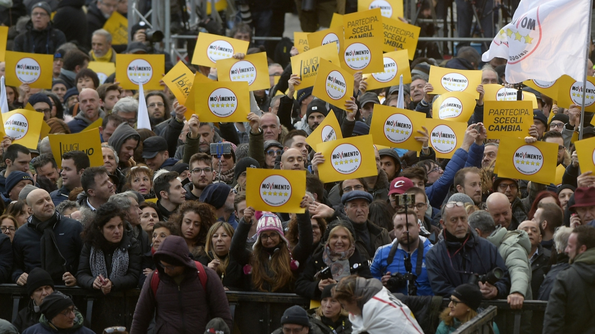 Immagine di I fuoriusciti: «Così M5s è ormai un'azienda-partito senza più anima»