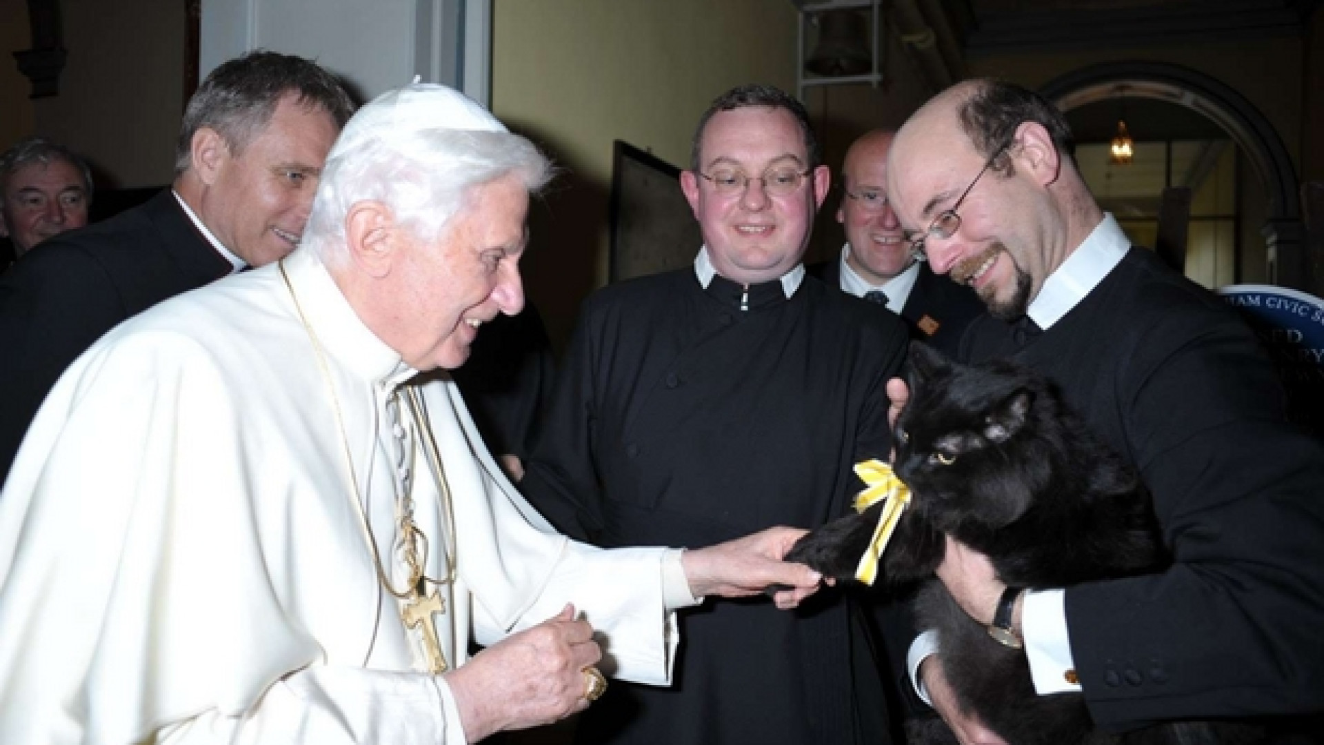 Immagine di Addio a Pushkin, il gatto amico di Benedetto XVI