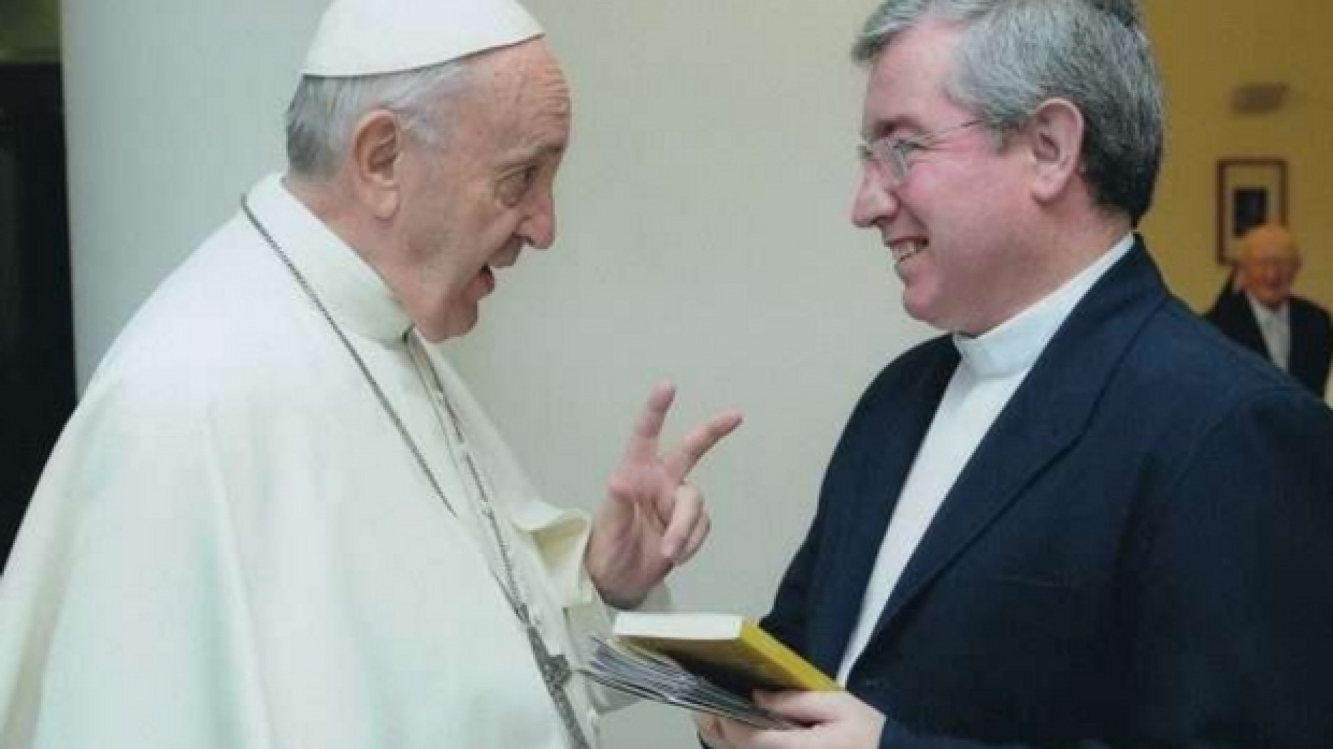 Immagine di La forza della vocazione, papa Francesco: attenti a ideologia e clericalismo