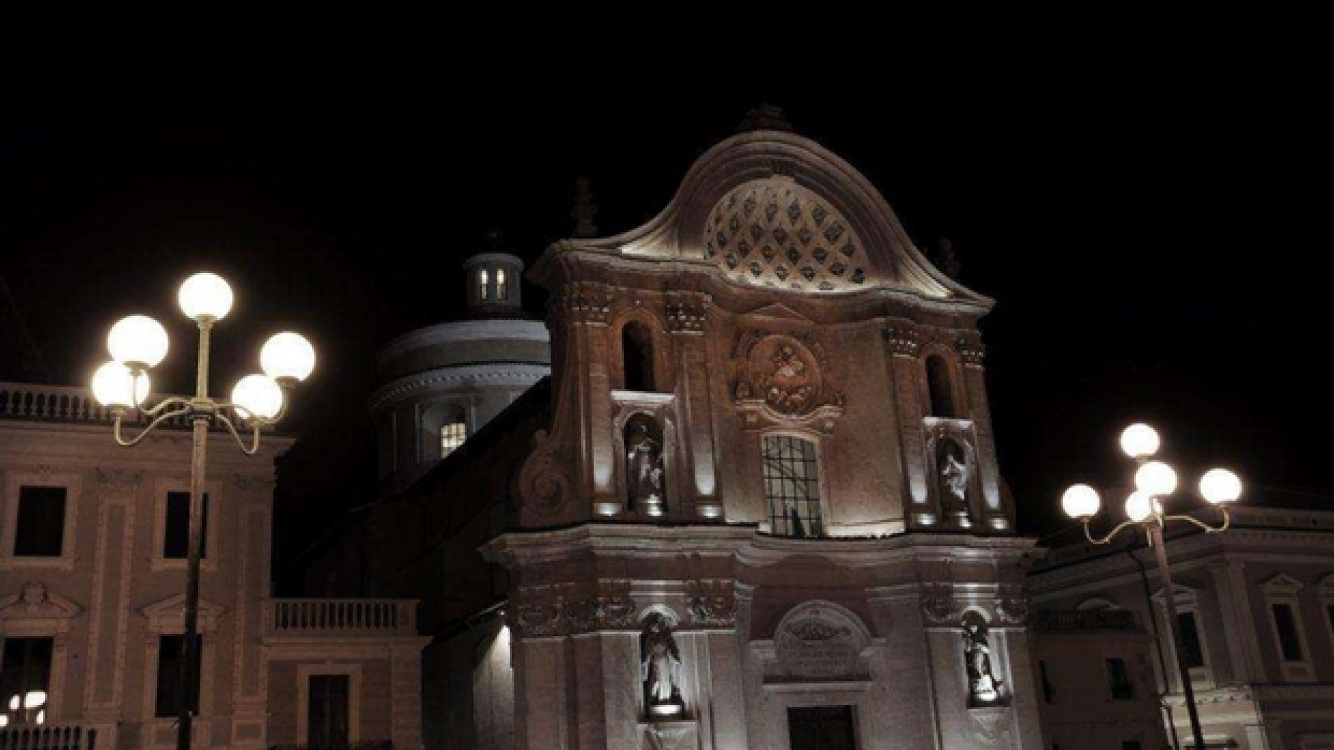 Immagine di Riaperta la chiesa della Anime Sante, è la rinascita dell'Aquila