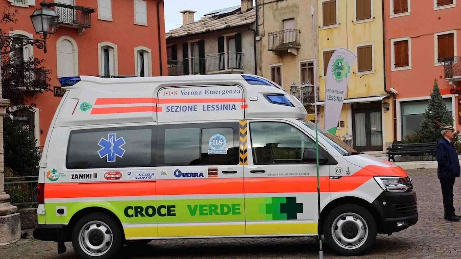 Immagine di Bosco Chiesanuova. Una nuova ambulanza per l'alta Lessinia