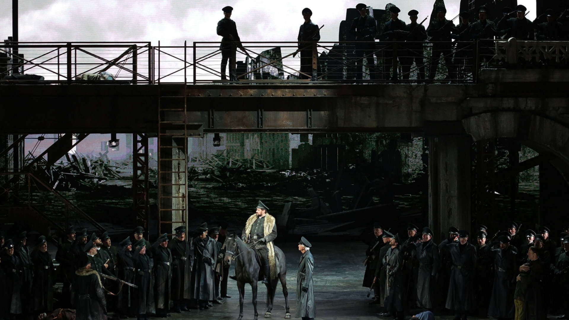 Immagine di Viva Verdi: trionfa l'«Attila» politico di Chailly e Livermore