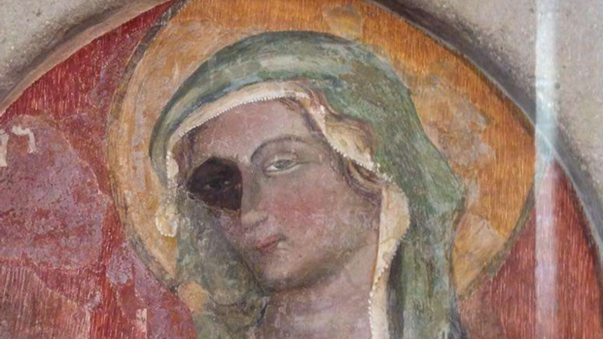 Immagine di La Vergine con l'occhio nero soffre con noi