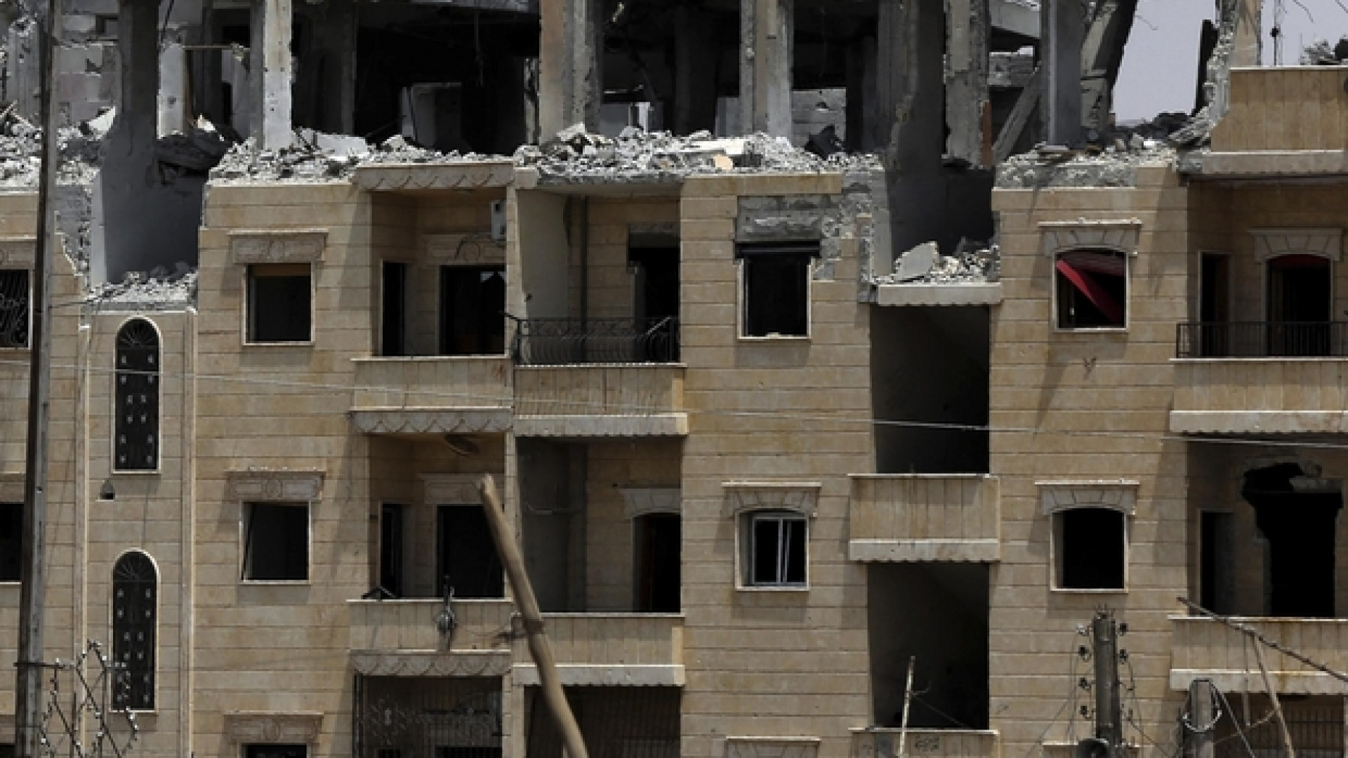 Immagine di Raqqa, capitale fantasma della Siria che non esiste