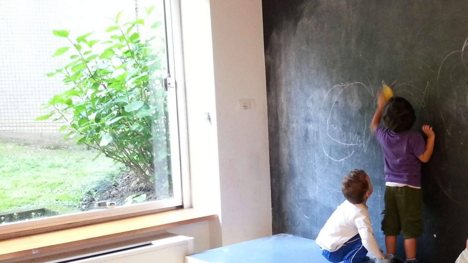 Immagine di «Vietato cantare»: così il condominio sfratta l'asilo